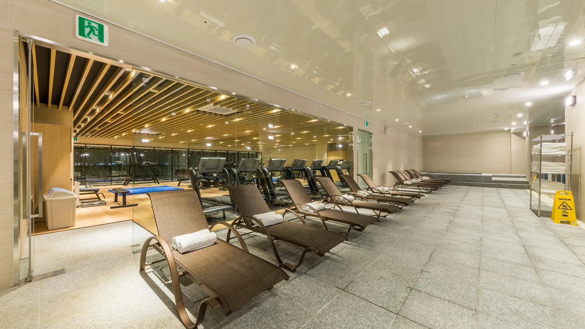 Howard Johnson By Wyndham Incheon Airport Hotel 5*,  South Korea